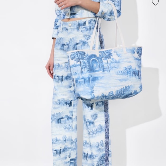 Alice + Olivia by Stacey Bendet Blaire Reversible Tote NWT Chateau print $350 - Picture 1 of 4